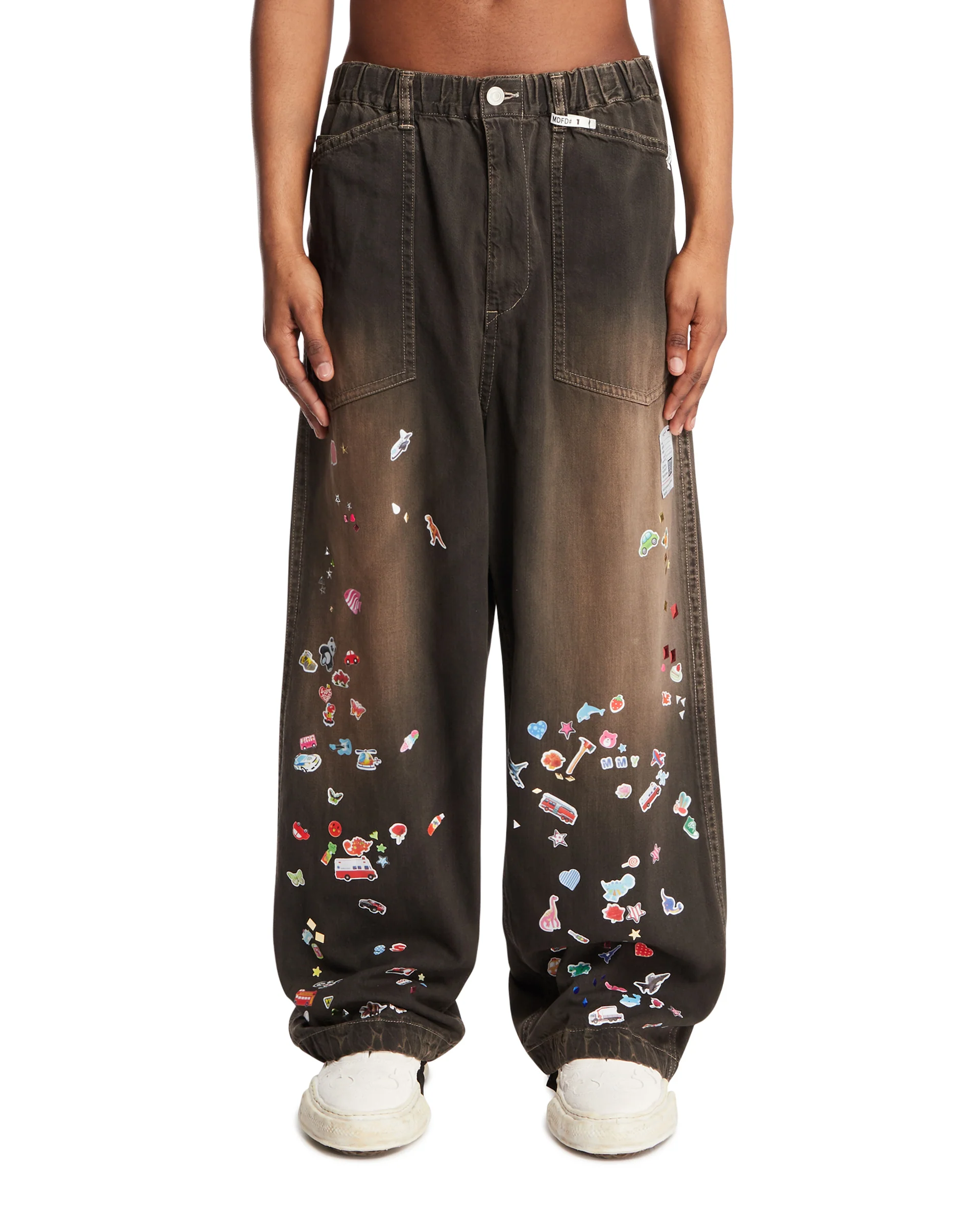 Jeans Con Decorazioni Marroni