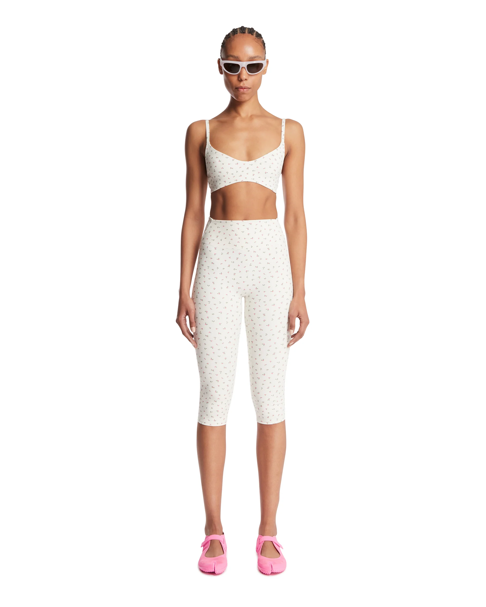 NikeSKIMS Top Micro Scoop A Fiori Bianco - Image 3