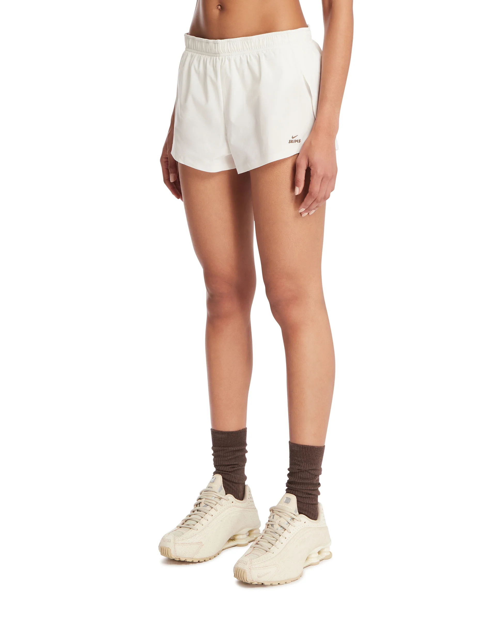 NikeSKIMS Shorts Da Corsa Bianchi - Image 2