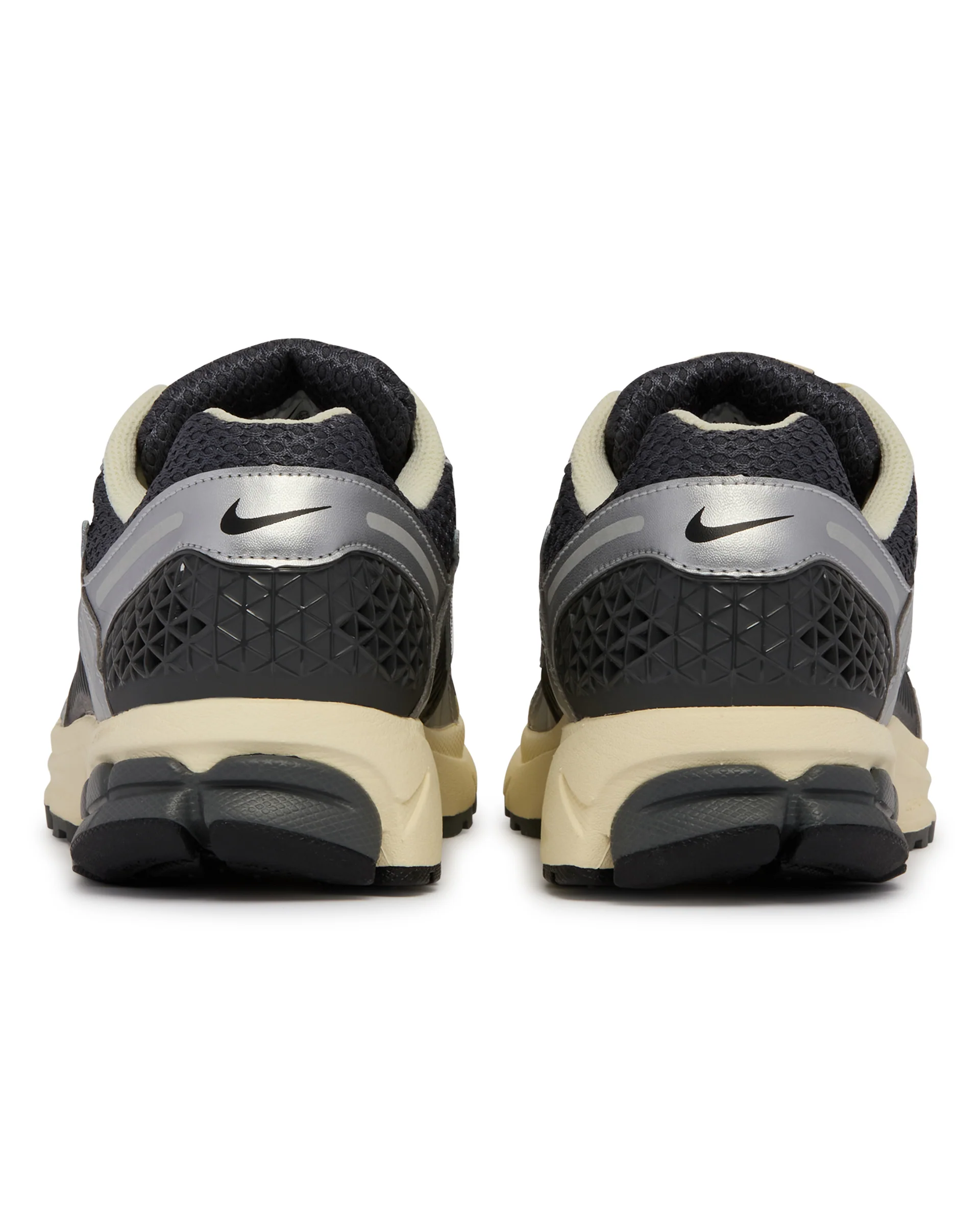 Sneakers Zoom Vomero 5 Argentate - Image 6