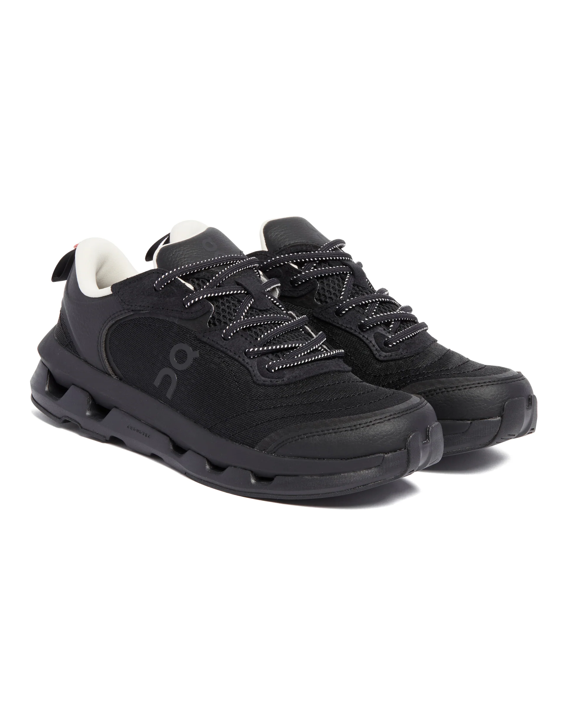 Zendaya x ON Sneakers Cloudzone Moon Nere - Image 4